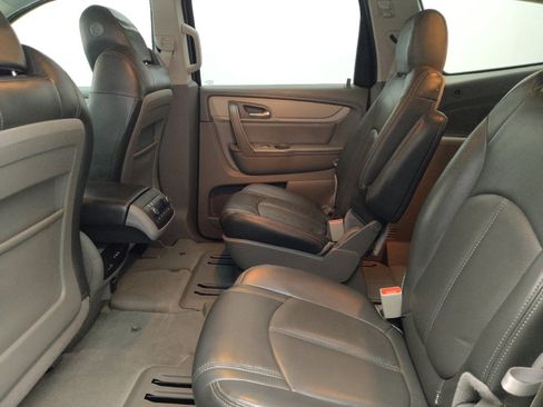 Used 2016 Chevrolet Traverse LT w/ Traveler's Package FWD image 18