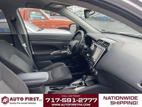 Used 2020 Mitsubishi Outlander Sport SE FWD image 12