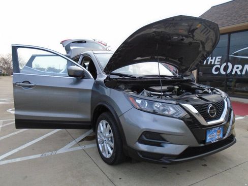 Used 2021 Nissan Rogue Sport S image 19