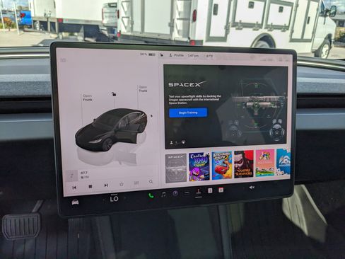 Used 2025 Tesla Model 3 Long Range image 27