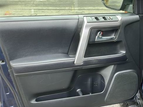 Certified 2019 Toyota 4Runner SR5 Premium image 9