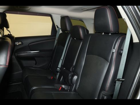 Used 2016 Dodge Journey R/T w/ Driver Convenience Group image 19