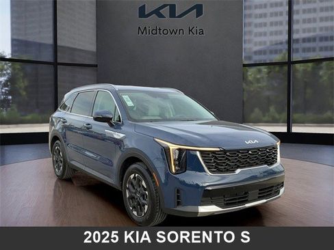 Certified 2025 Kia Sorento S image 28