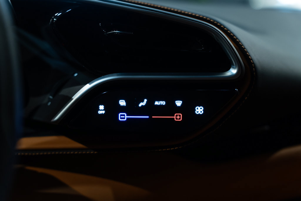 Certified 2024 Ferrari 296 GTB RWD image 33
