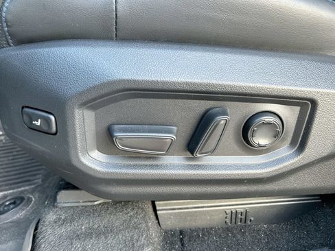 Used 2023 Toyota Sequoia Platinum AWD/4WD image 12