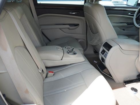 Used 2016 Cadillac SRX Luxury w/ Driver Awareness Package FWD image 11