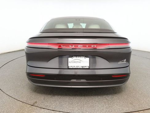 Used 2023 Lucid Air Touring image 5