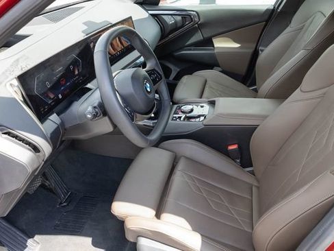 Certified 2025 BMW X3 xDrive30i AWD/4WD image 2