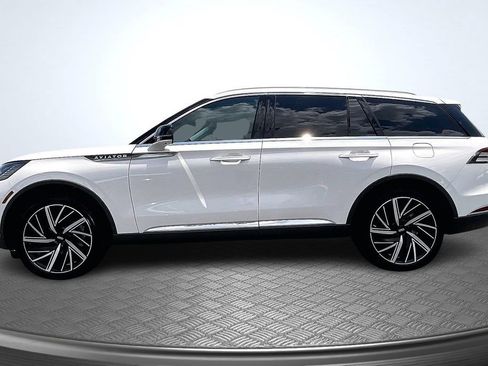 Used 2025 Lincoln Aviator Reserve w/ Equipment Group 201A AWD/4WD image 8