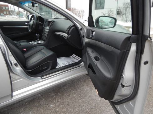 Used 2010 INFINITI G37 x AWD 4dr Sedan image 35