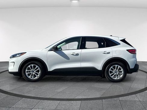 Certified 2022 Ford Escape SE FWD image 9