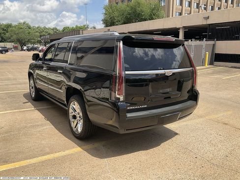 Used 2019 Cadillac Escalade ESV Premium Luxury image 4