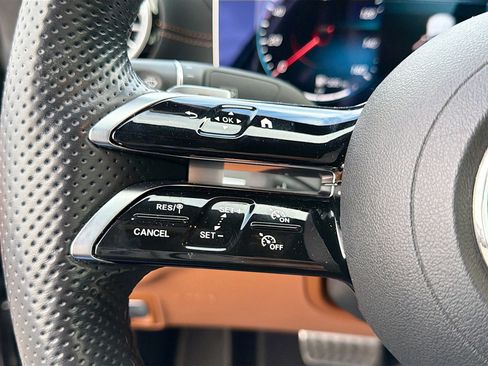 Used 2023 Mercedes-Benz E 450 E 450 image 35