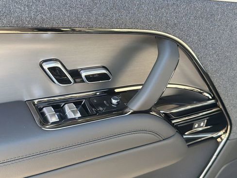 New 2026 Land Rover Range Rover Sport Dynamic SE AWD/4WD image 19