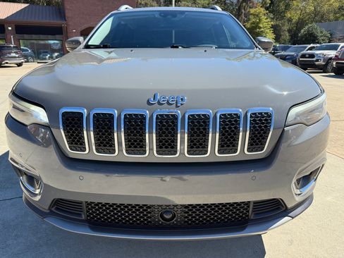 Used 2019 Jeep Cherokee Limited w/ Luxury Group image 8