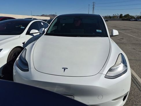 Used 2020 Tesla Model Y Long Range image 5