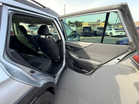 Used 2025 Subaru Outback AWD/4WD image 21