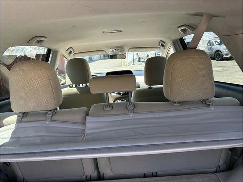 Used 2012 Toyota Prius V Three image 8