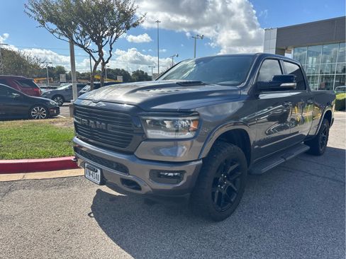 Used 2021 RAM 1500 Laramie AWD/4WD image 2