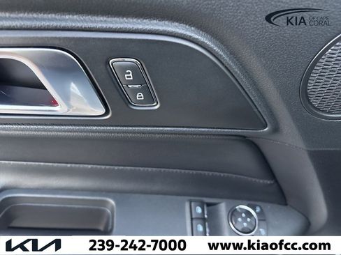 Used 2019 Ford Mustang Premium image 14