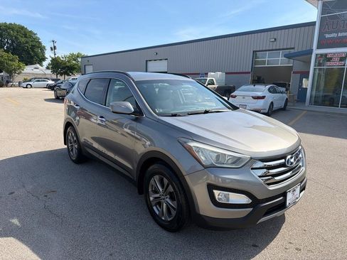 Used 2013 Hyundai Santa Fe Sport FWD image 4