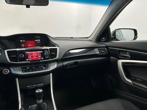 Used 2013 Honda Accord EX image 38