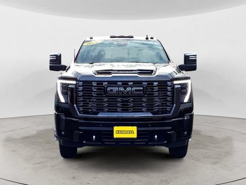 Used 2024 GMC Sierra 3500 Denali Ultimate AWD/4WD image 8