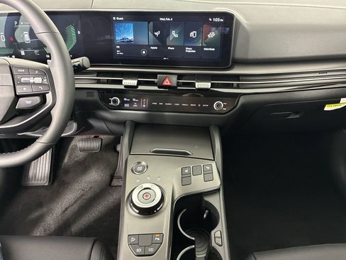 New 2026 Kia Sportage EX w/ EX Panoramic Sunroof Package image 25