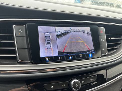 Used 2024 Buick Enclave Premium FWD image 27