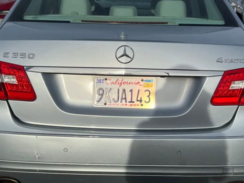 Used 2013 Mercedes-Benz E 350 4MATIC Sedan image 16