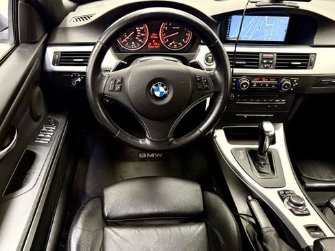 Used 2011 BMW 335i Convertible RWD image 2