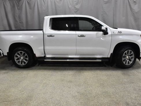 Used 2020 Chevrolet Silverado 1500 High Country w/ Safety Package II image 2