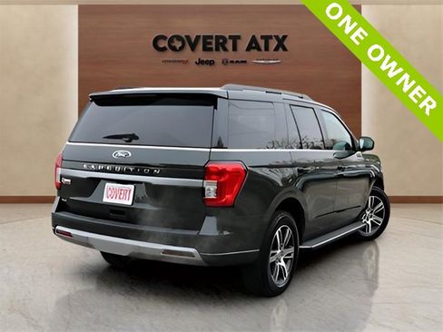 Used 2023 Ford Expedition XLT image 5