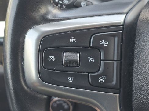 Used 2023 Chevrolet Silverado 1500 LT AWD/4WD image 31