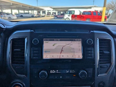 Used 2019 Nissan Titan Platinum Reserve image 7