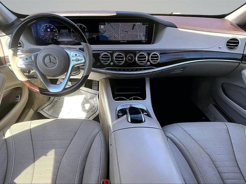 Used 2019 Mercedes-Benz S 560 4MATIC Sedan image 7