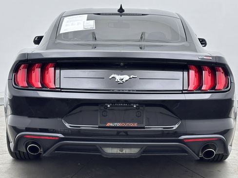 Used 2020 Ford Mustang Coupe RWD image 6