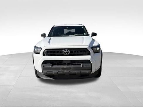 Used 2025 Toyota 4Runner SR5 AWD/4WD image 4