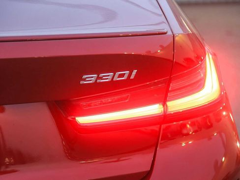 Used 2025 BMW 330i xDrive Sedan image 7