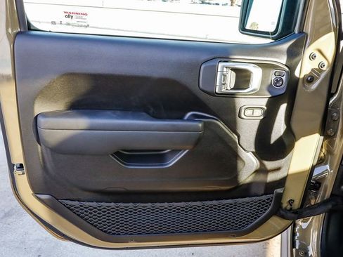 New 2026 Jeep Gladiator Willys image 25