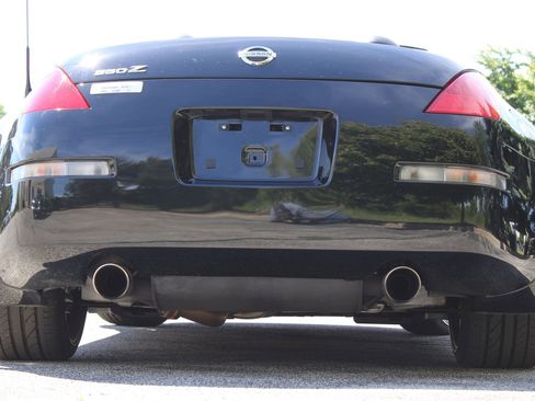 Used 2006 Nissan 350Z Touring RWD image 30