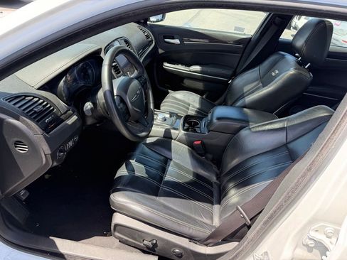 Used 2023 Chrysler 300 S RWD image 4