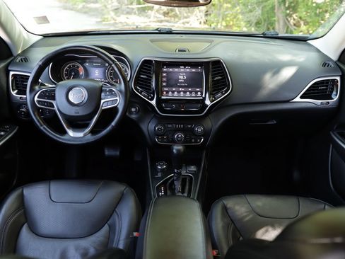 Used 2020 Jeep Cherokee Limited AWD/4WD image 23