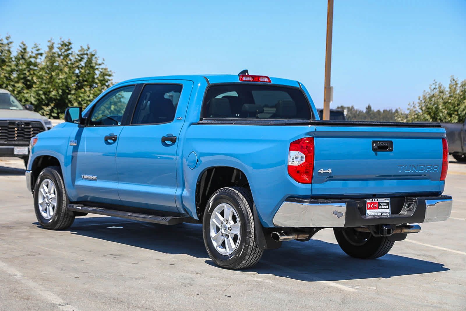 Used 2020 Toyota Tundra SR5 w/ SR5 Leather Package AWD/4WD image 7