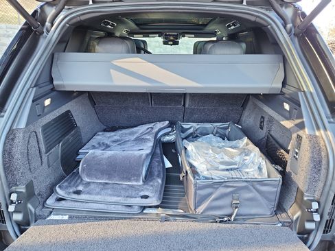 New 2026 Land Rover Range Rover SV image 13