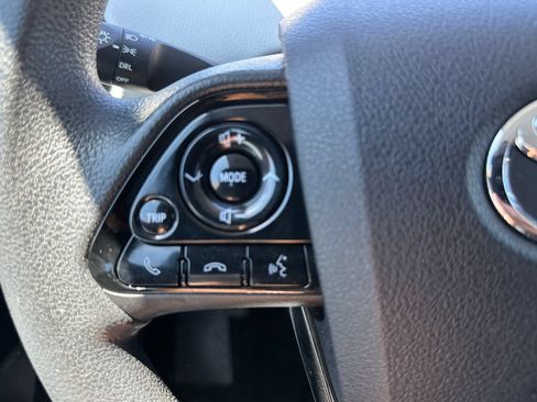 Used 2022 Toyota Prius LE FWD image 24