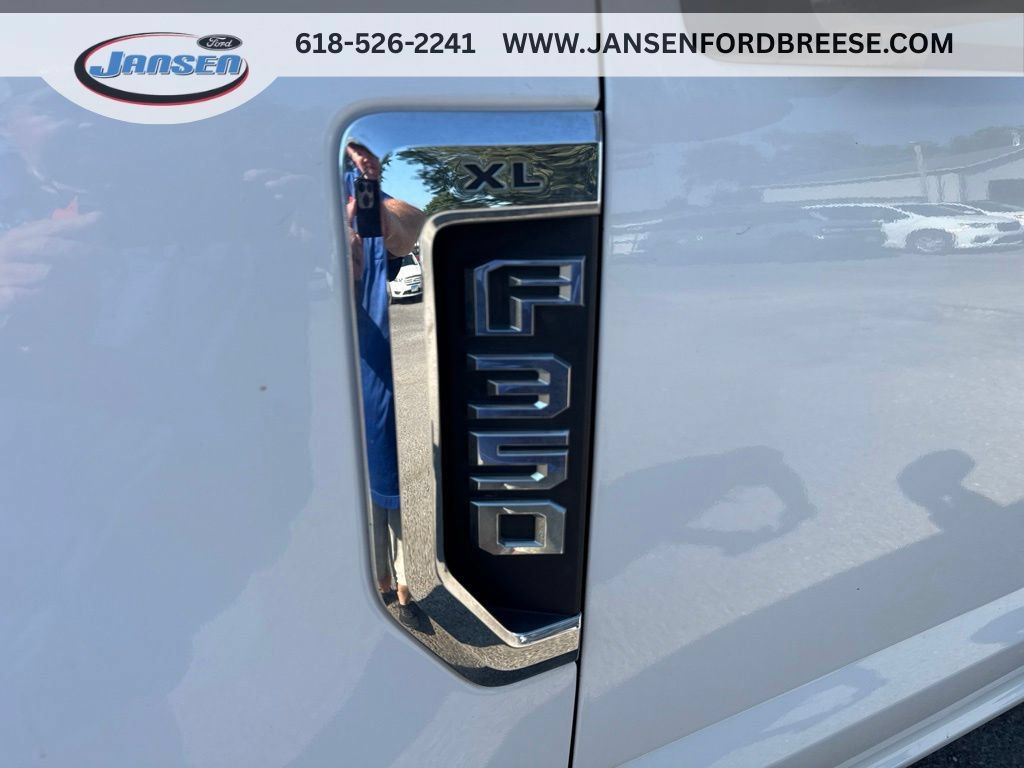 Used 2017 Ford F350 XL w/ Power Equipment Group AWD/4WD image 26