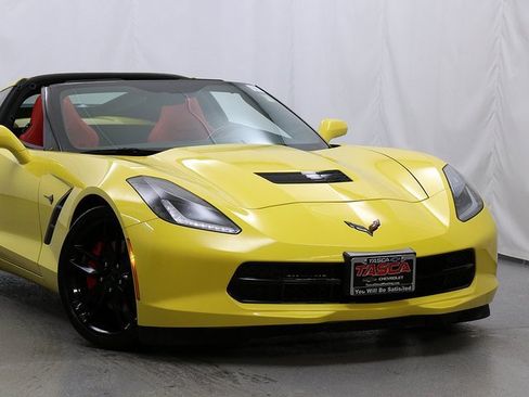 Used 2019 Chevrolet Corvette Stingray Coupe image 2