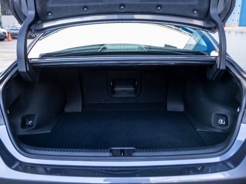 Used 2025 Lexus ES 300h w/ Premium Package image 30