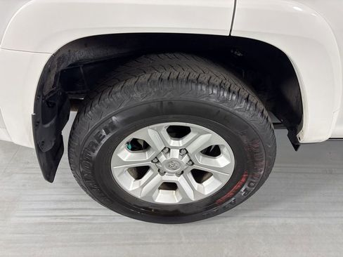 Used 2024 Toyota 4Runner SR5 image 10